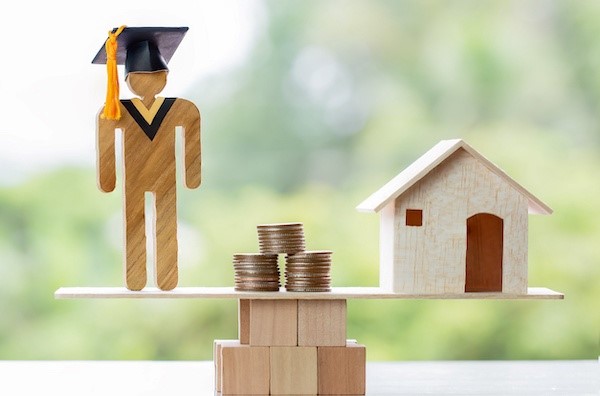 Photo of Do Student Loans Affect your Ability to Buy a Home?